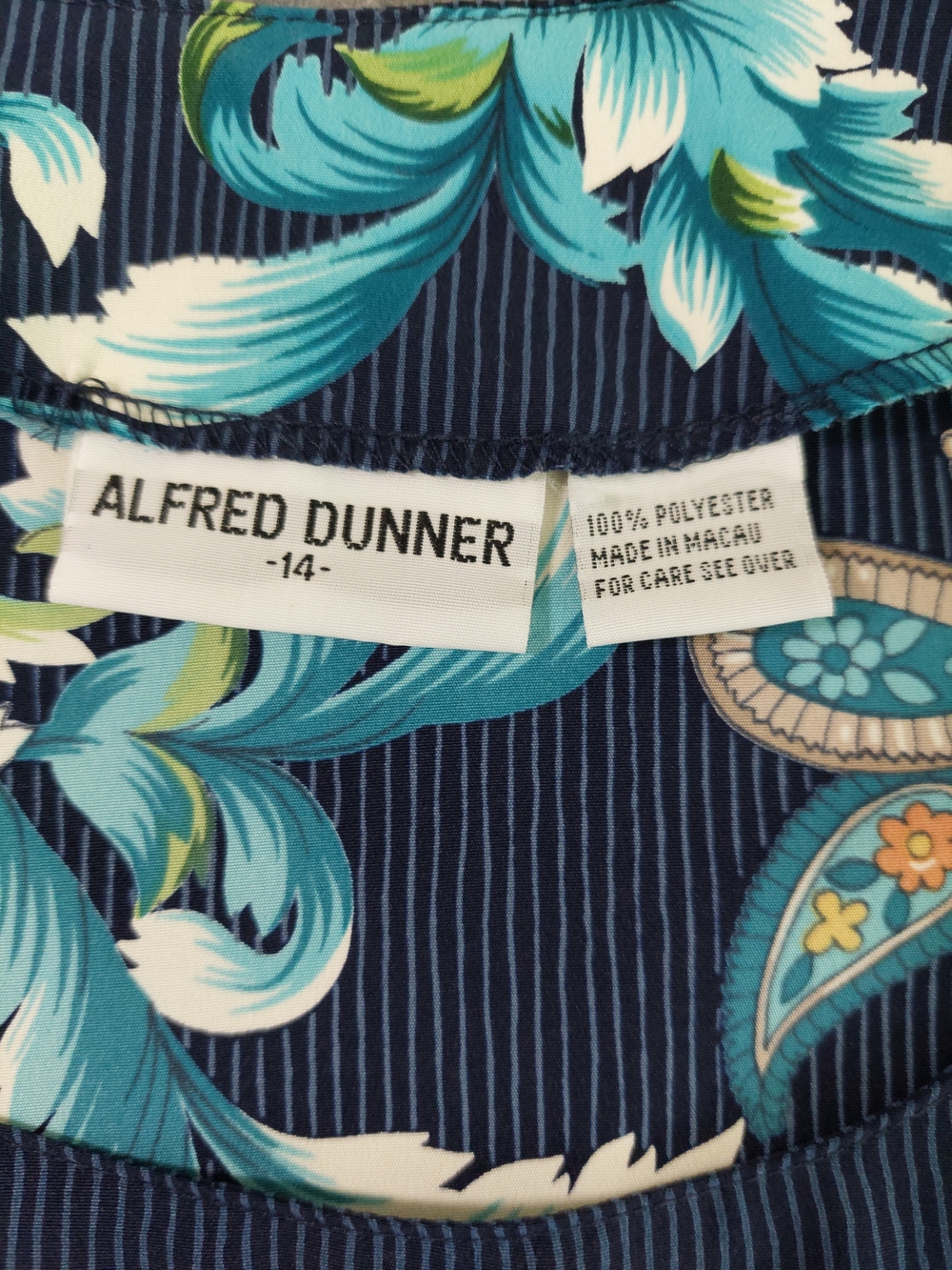 Alfred Dunner Vintage 2-in-1 Faux Layered Blouse Paisley Pinstripe Size 14 - Picture 3 of 7